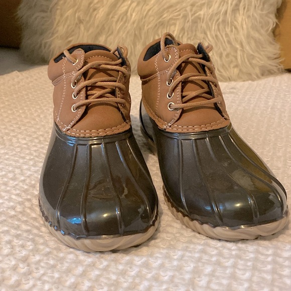 Bean Boot Style, Duck Boots Size 6 - Picture 1 of 4